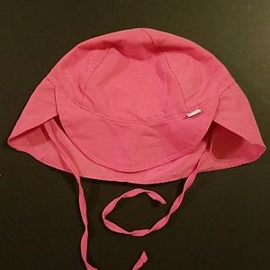 LIKE NEW iPlay Infant 6-18 months sun hat